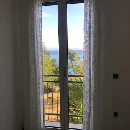 La Terrazza Sul Mare Apartment Palmi Exterior photo