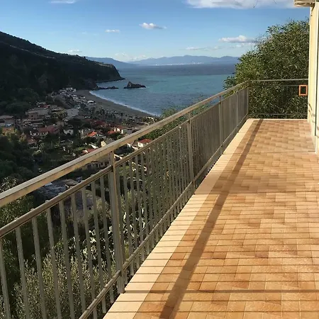 La Terrazza Sul Mare Apartment Palmi Exterior photo